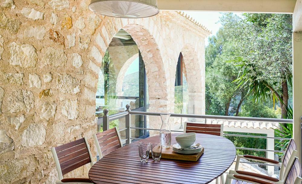 Villa Ioli- Beachfront Luxury Residence Igoumenitsa Exterior foto